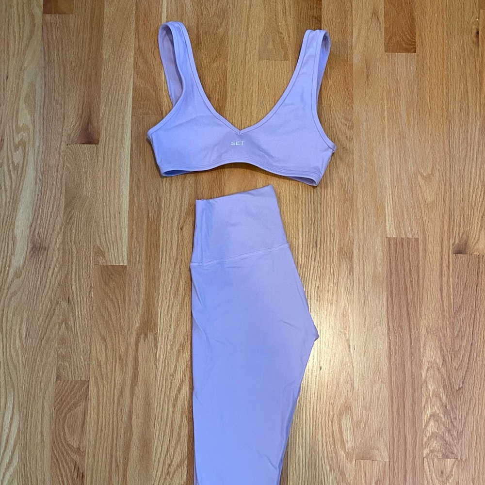 SETactive SPORTBODY workout set in the color Posh.